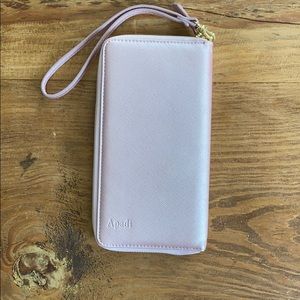 Apadi pink wristlet wallet organizer